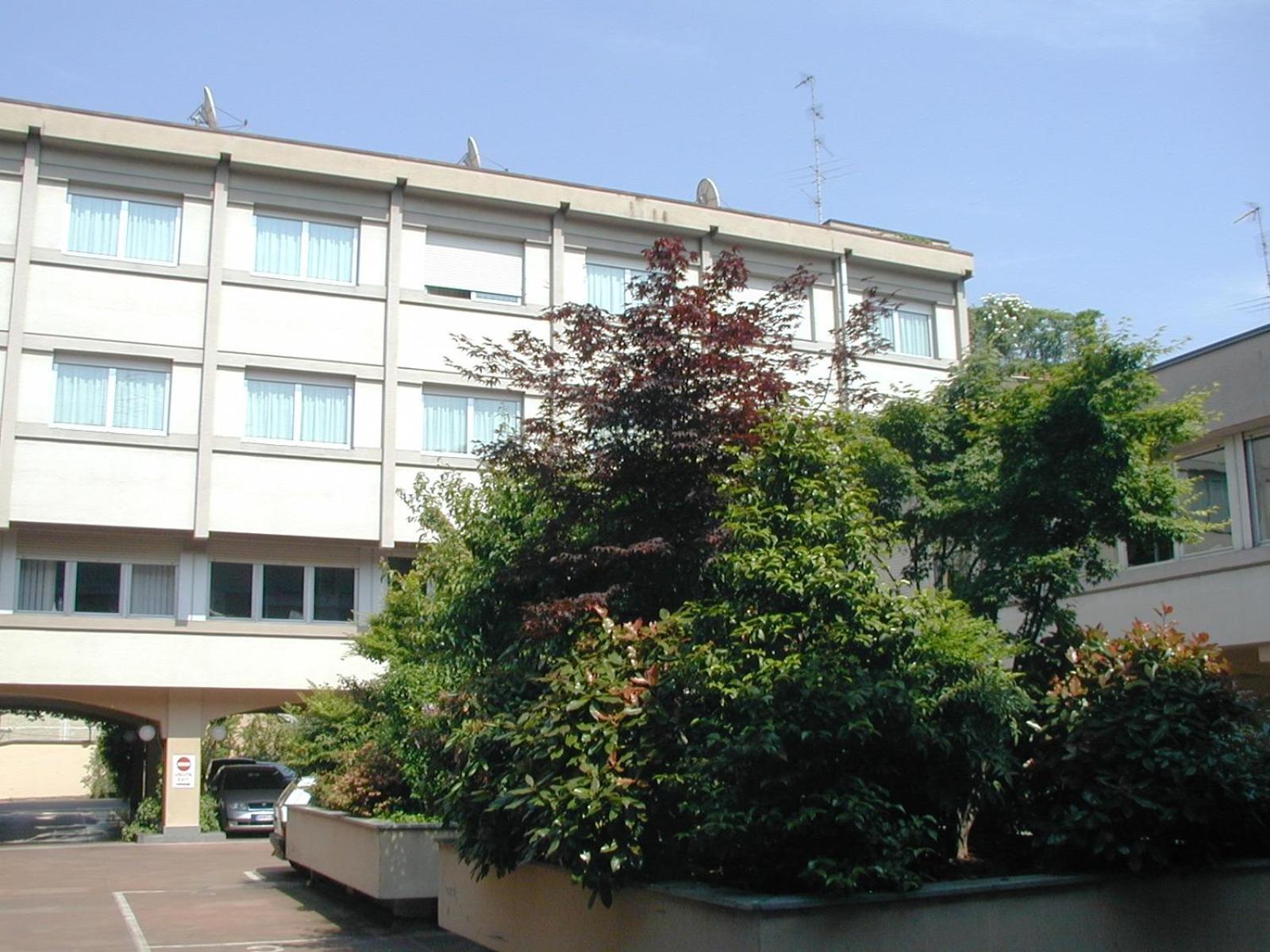Augustus Hotel Биела Екстериор снимка