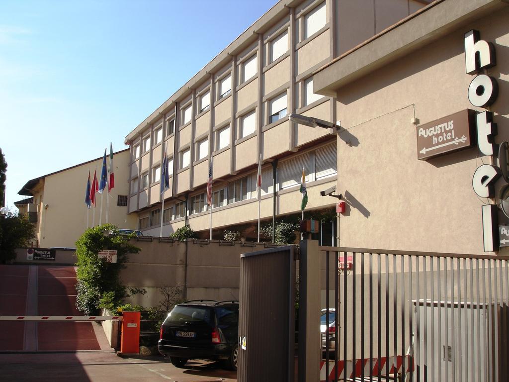 Augustus Hotel Биела Екстериор снимка