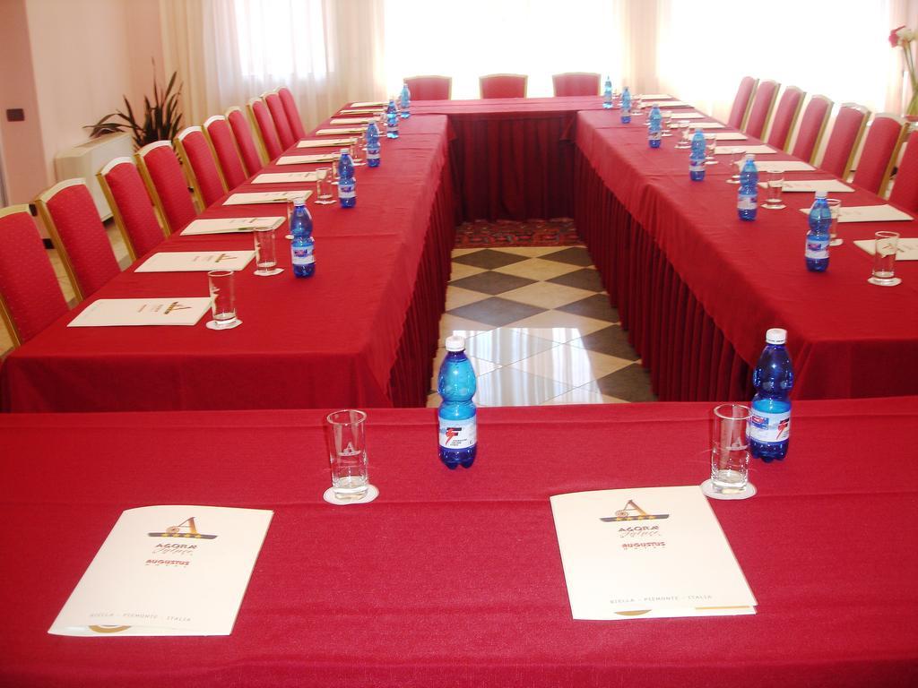 Augustus Hotel Биела Екстериор снимка