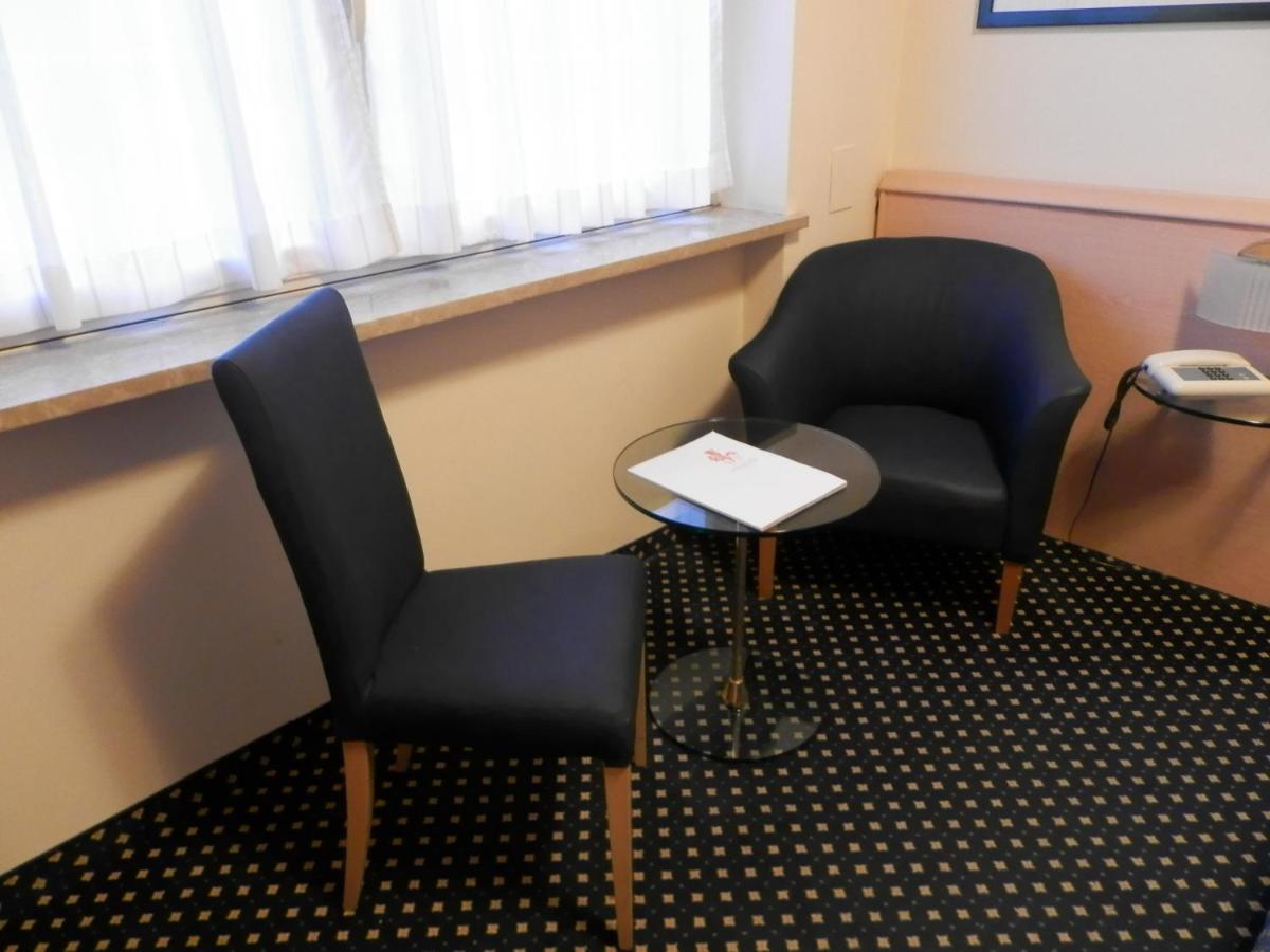 Augustus Hotel Биела Стая снимка